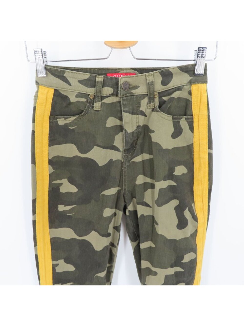 Guess Womens 25 Green Camo Camouflage Yellow Side Stripe Skinny Pants Pockets - Picture 2 of 11